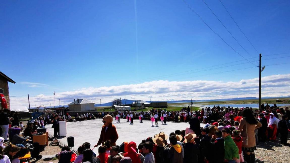 Kavuştuk Köyü Ortaokulu Fotoğrafı